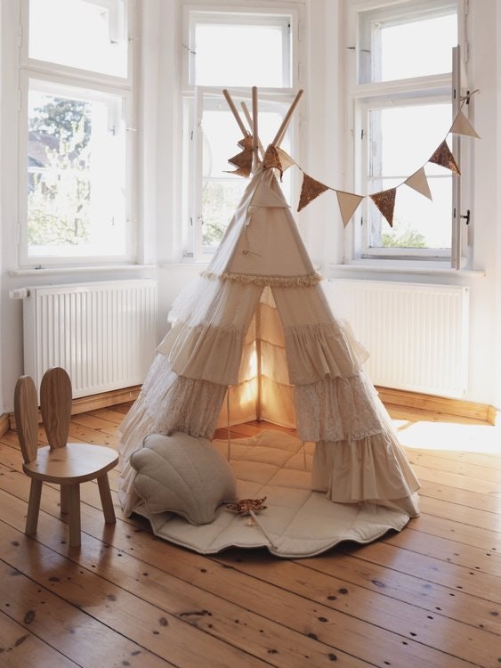 Moi Mili, tipi tent with flounce Shabby Chick 