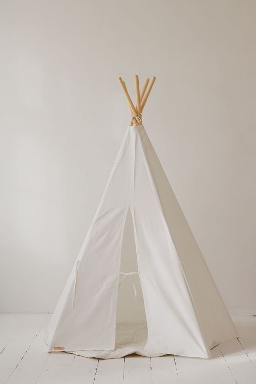 Moi Mili, tipi tent white