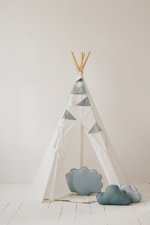 Moi Mili, tipi tent white
