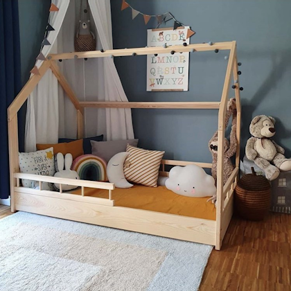 House Bed for children's room with safety rail