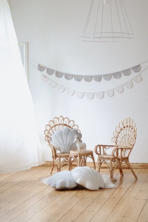 Moi Mili, pillow shell silver pearl