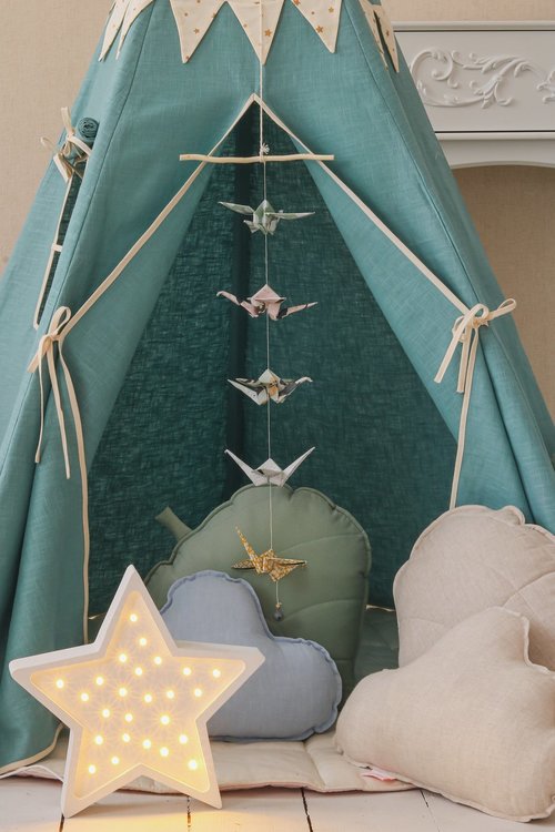 Moi Mili, gold star tipi tent with pennant 