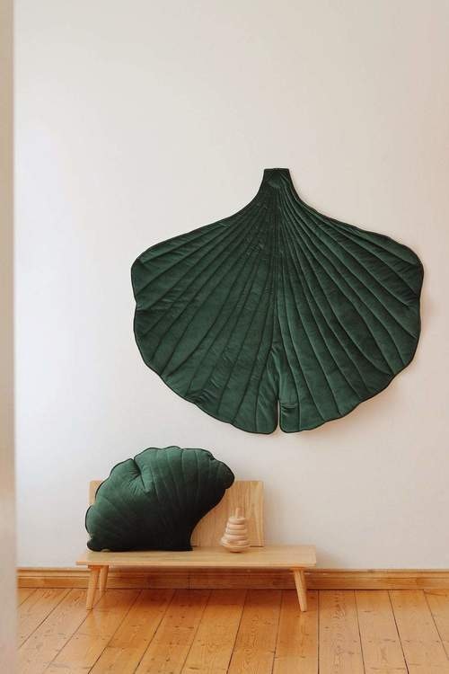 Moi Mili, play mat in velvet ginkgo, green
