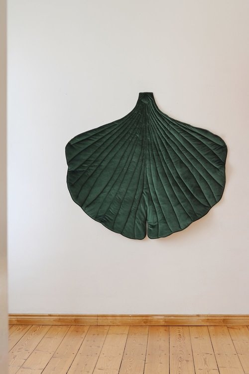 Moi Mili, play mat in velvet ginkgo, green