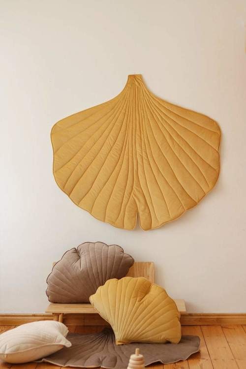 Moi Mili, play mat in velvet ginkgo, honey