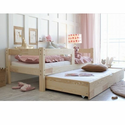 Sofia bed with barrier and storage box