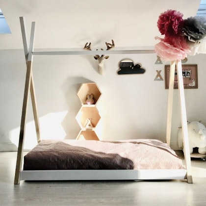 Tipi bed white / natural 90x190 cm