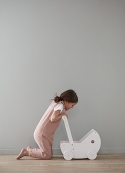 Kid?s Concept, Dockvagn med bäddset vit