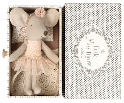 Maileg, little sister dance mouse in box