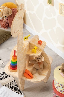 Babylove, golvbokhylla till barnrummet, Giraff