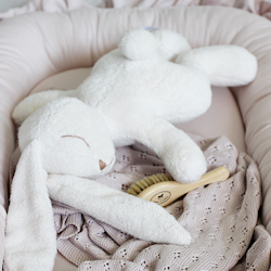 Cotton & Sweets, powder pink babynest i satin