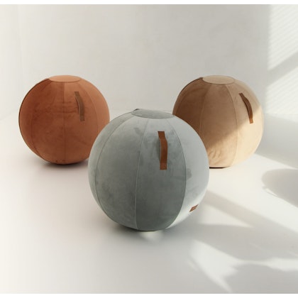 Fayne, sitting ball with leather handle, beige