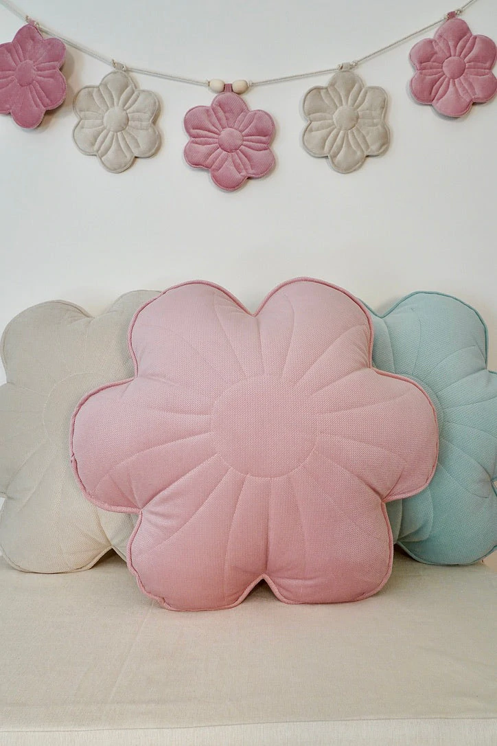 Moi Mili, velvet pillow, Bloom Cream 