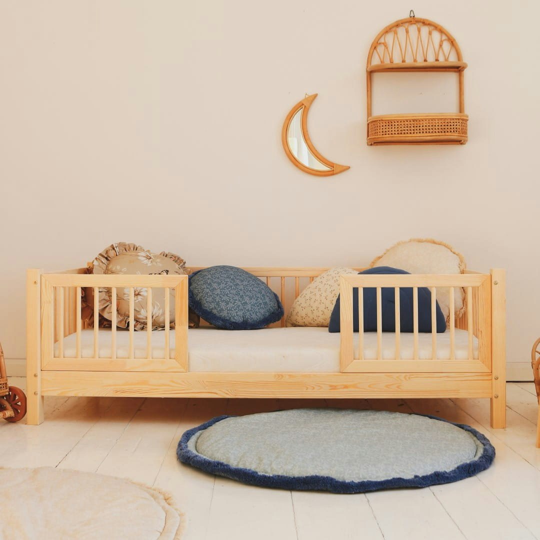 Children's bed Adele with guard rail (different sizes) Children's bed Adele with guard rail (different sizes)