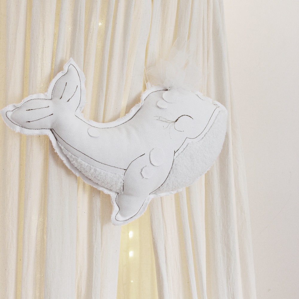 Cotton & Sweets, bed mobile wall decoration white whale 
