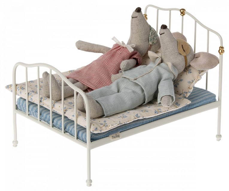 Maileg, bed Mouse, off white 