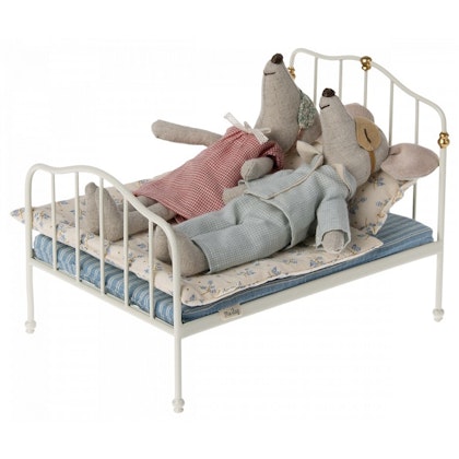 Maileg, bed Mouse, off white