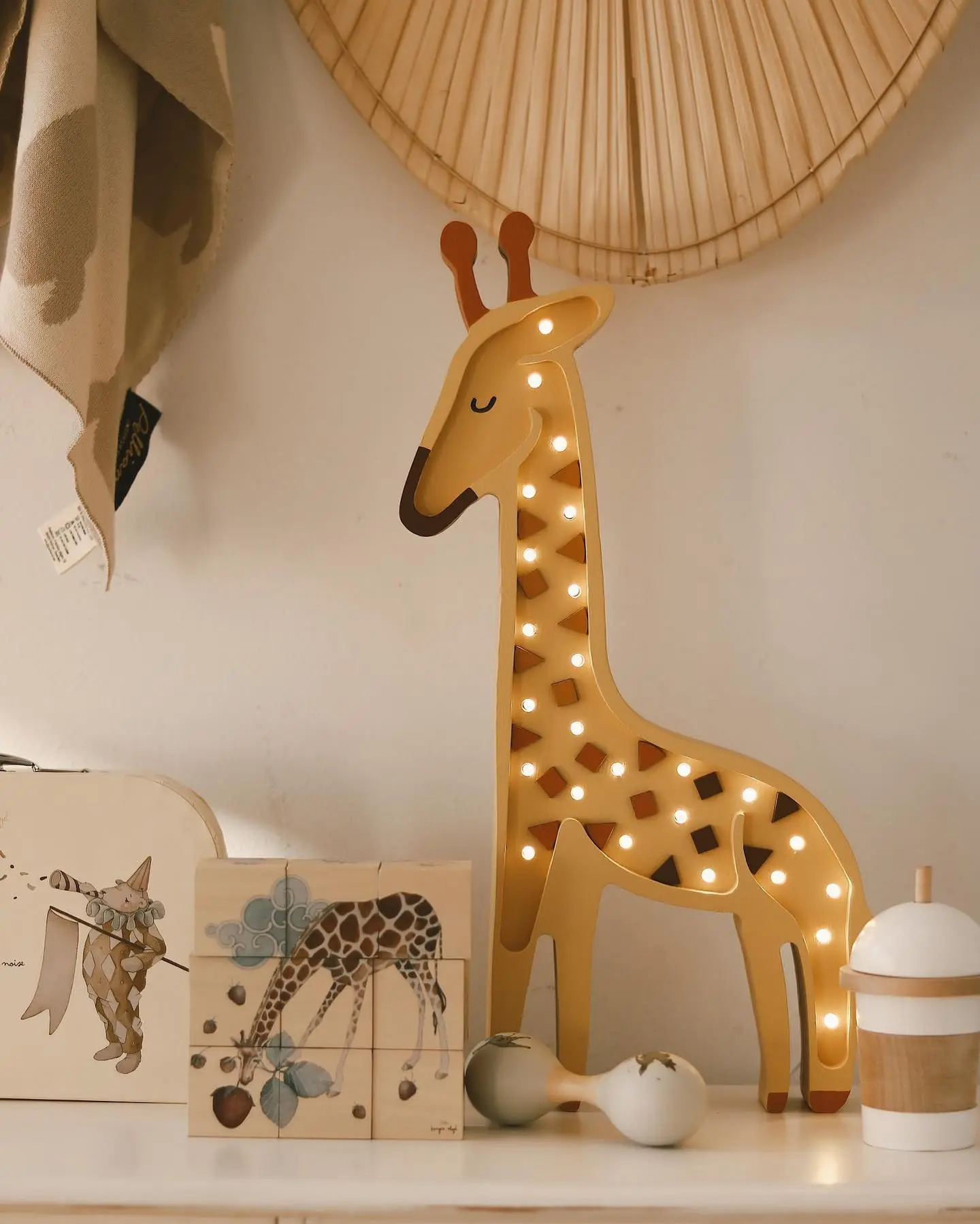Little Lights, Night light for children's room, Giraffe yellow 