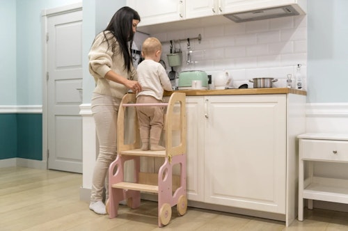 Buildable kitchen helper car, pink/natural