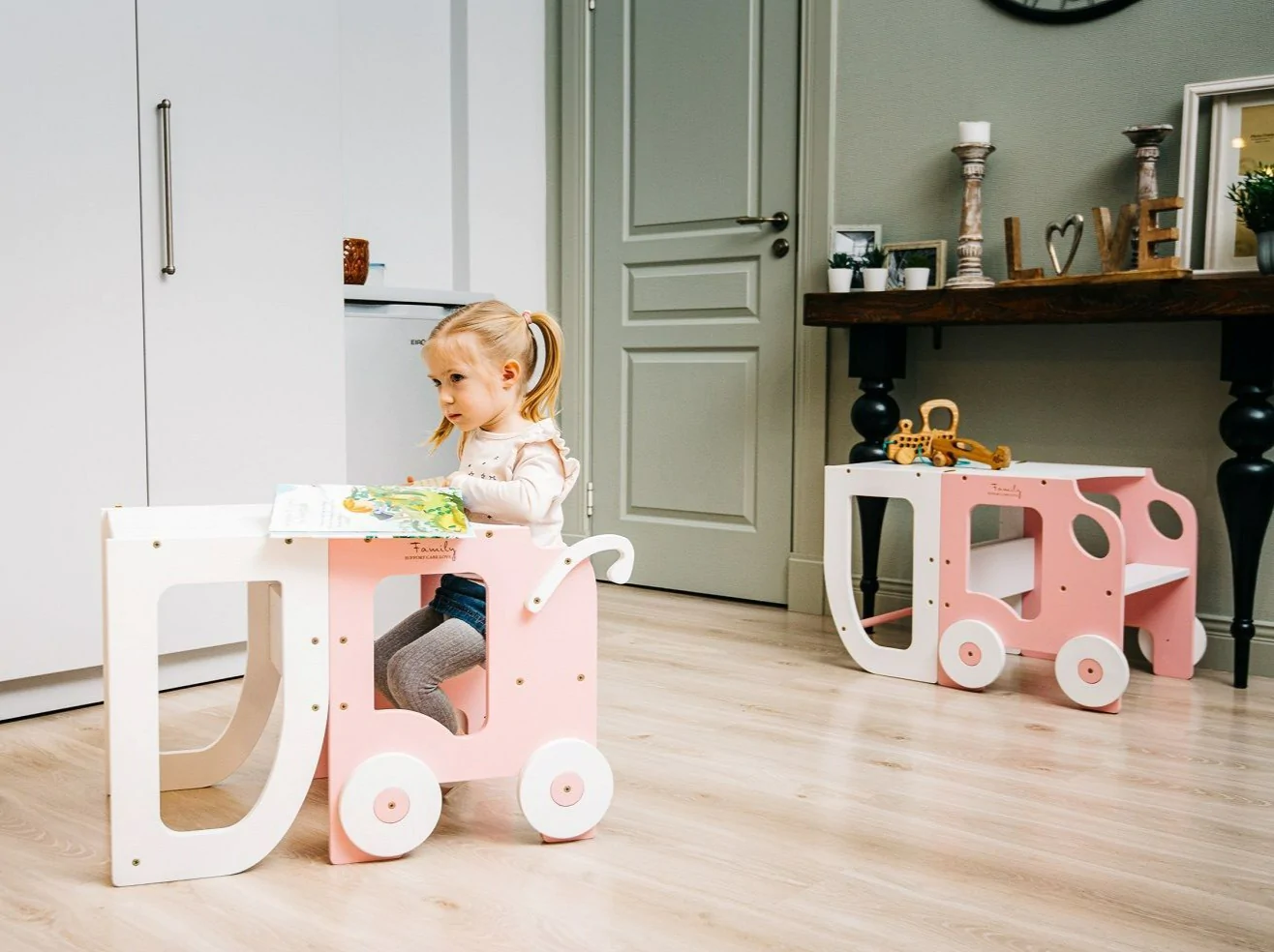 Buildable kitchen helper car, pink/white 