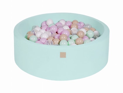 Meow, mint ball pit with 250 balls, Cupcake