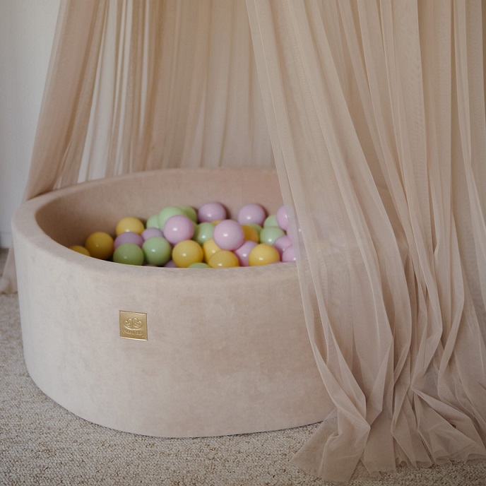 Meow, light pink ball pit with 250 balls, Spring 