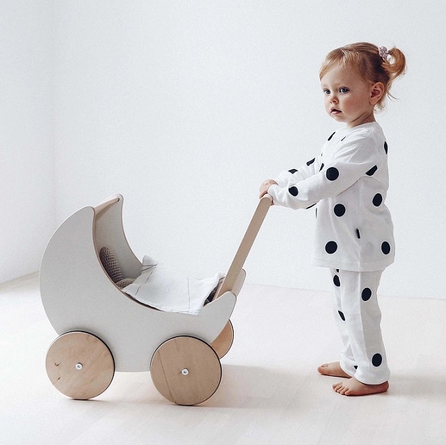 Wooden doll pram, Ooh Noo 