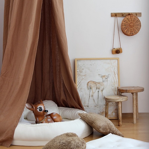 Chocolate linen bed canopy for the children's room, Cotton & Sweets 