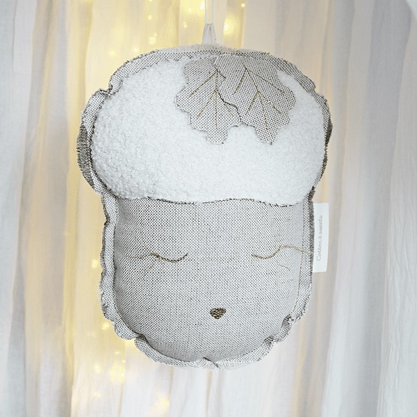 Cotton & Sweets, bed mobile wall decoration natural acorn 