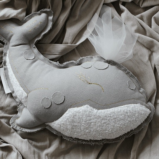 Cotton & Sweets, bed mobile wall decoration grey whale 