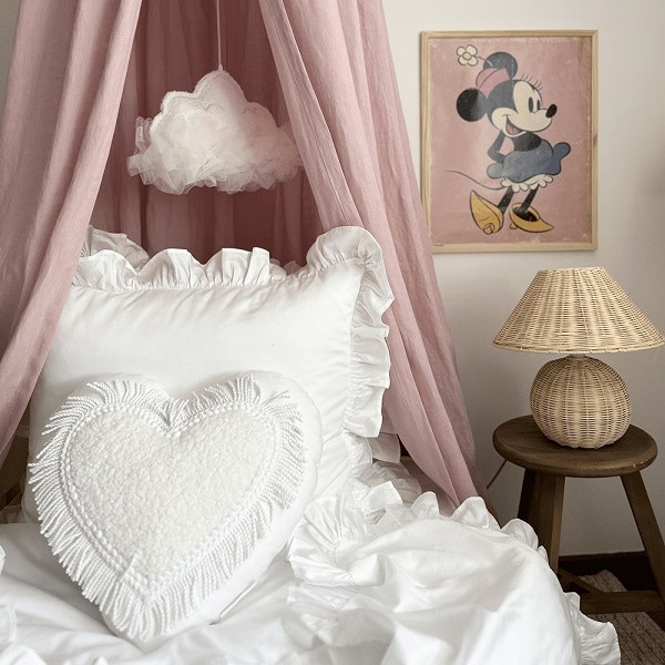 Bubblegum linen bed canopy for the children's room, Cotton&amp;Sweets 