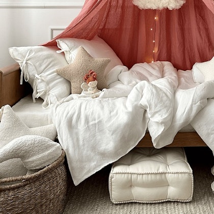 Marsala sänghimmel i linne till barnrummet, Cotton&Sweets