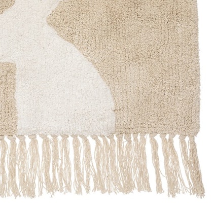 Carpet with fringes, Home