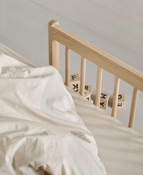 Oliver Furniture, junior bed Mini+ oak 