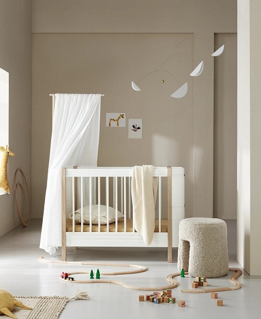 Oliver Furniture, crib Mini+ white/oak 