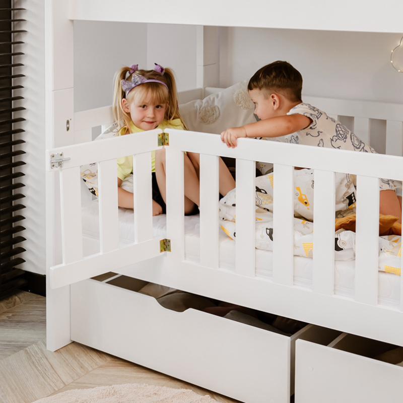 White bunk bed with barrier with lock, Kinley 80x180 cm 