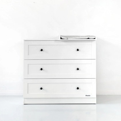 Classic dresser and changing table, white