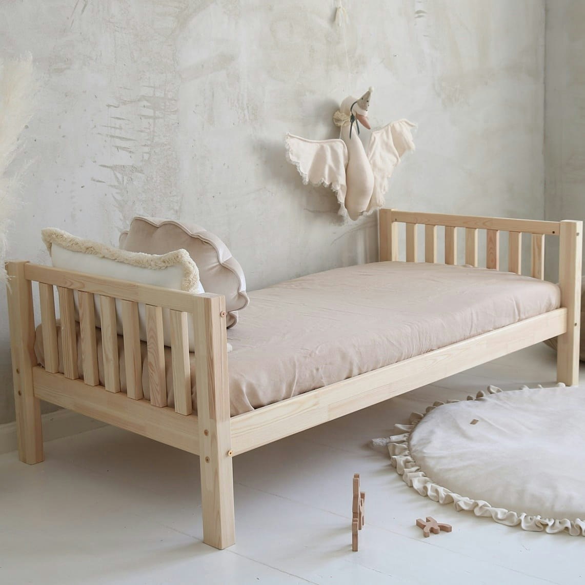 Children's bed Classic (various sizes) 