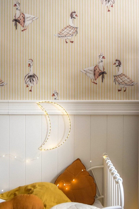 Dekorillo, wallpaper Retro goose yellow 