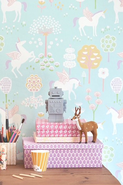 Majvillan, wallpaper for the children's room True unicorns, turquoise 