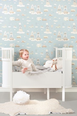Majvillan, tapet till barnrummet Above the clouds, soft blue