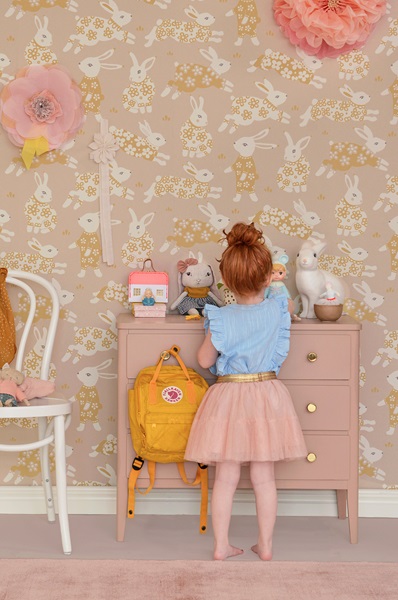 Majvillan, wallpaper for the children's room Garden party, dusty blush pink 