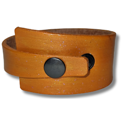 Armband av ett gammalt skärp 108