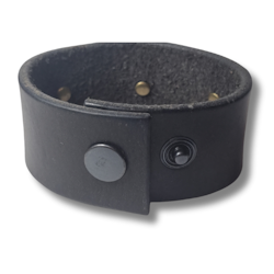 Armband av ett gammalt skärp 110