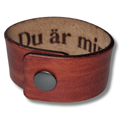 Armband, läder med hemlig text