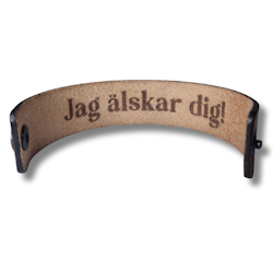 Armband, läder med hemlig text