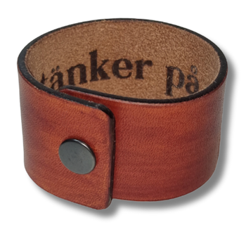 Armband, läder med hemlig text