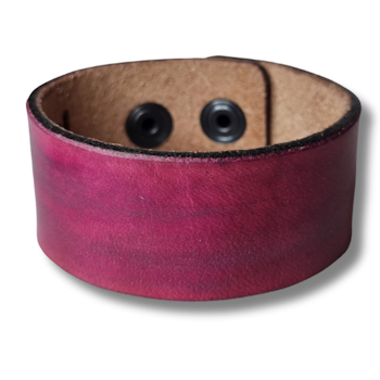 Armband, läder med hemlig text