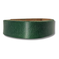 Armband, läder/grönt. Hemlig text "Jag är bra nog!" inuti