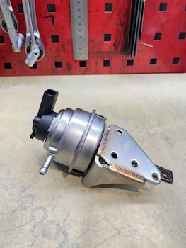 Wastegateklocka VW 873767-5001S / 04L253014M